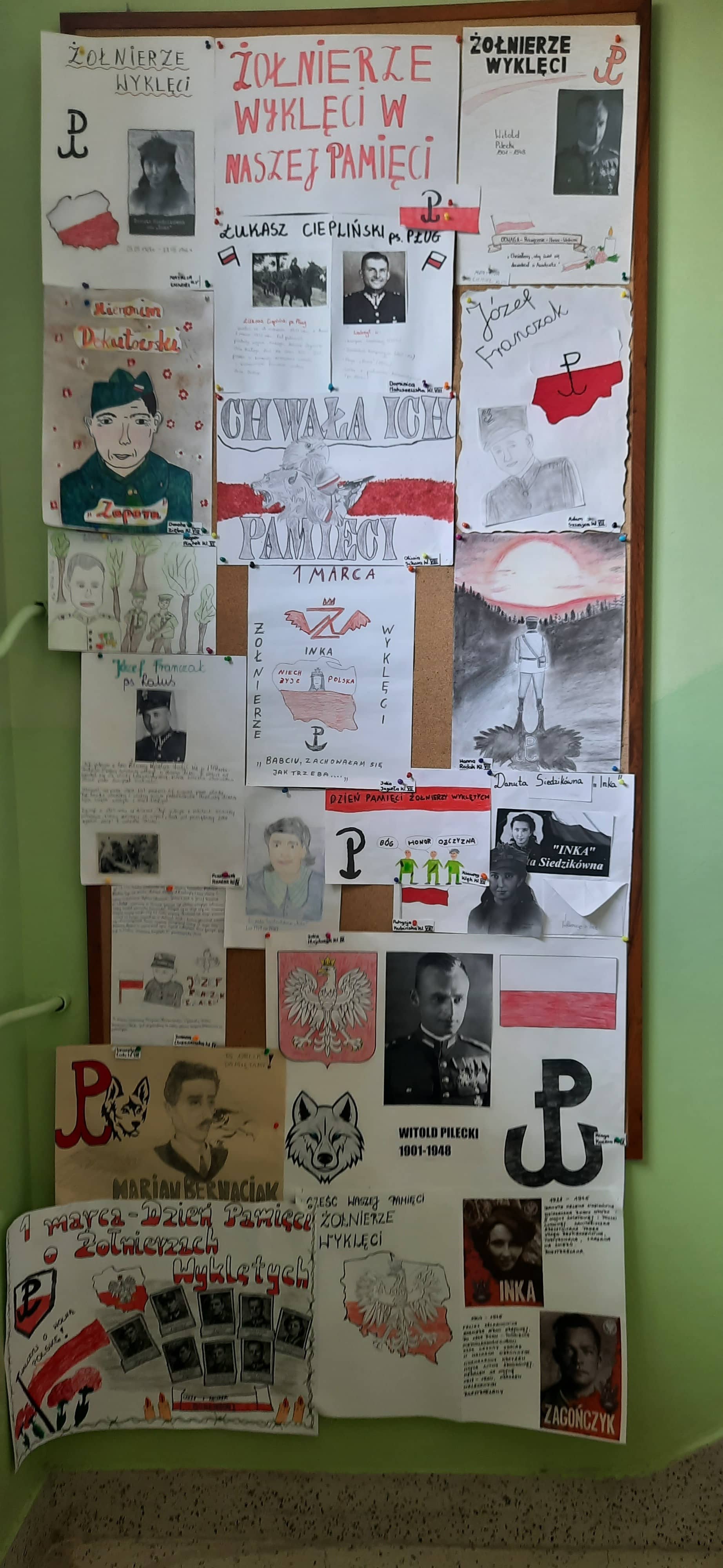 Prace uczniów upamiętniające Żołnierzy Wyklętych