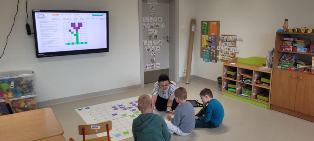 Fragment lekcji z wykorzystaniem nowych narzędzi edukacyjnych, zdjęcie 1 z 1