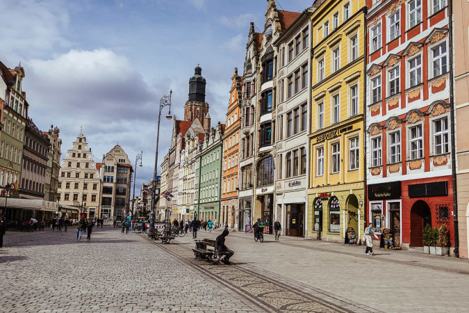 Rynek we Wrocławiu – kolorowe kamienice i widok na Stare Miasto, zdjęcie 1 z 10